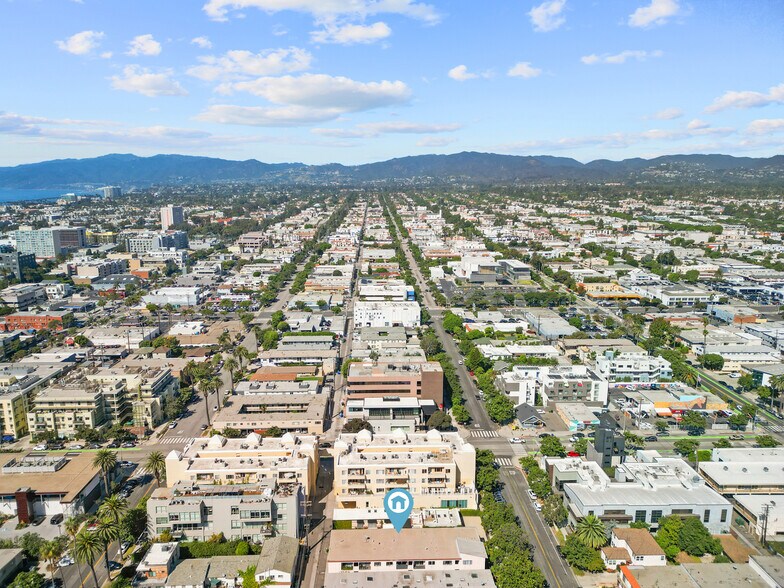 More Photos Of 1518 10th St, Santa Monica Apartments For Sale
