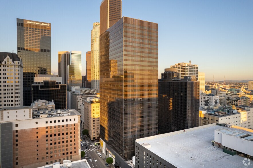 More Photos Of 700 S Flower St, Los Angeles Office For Lease