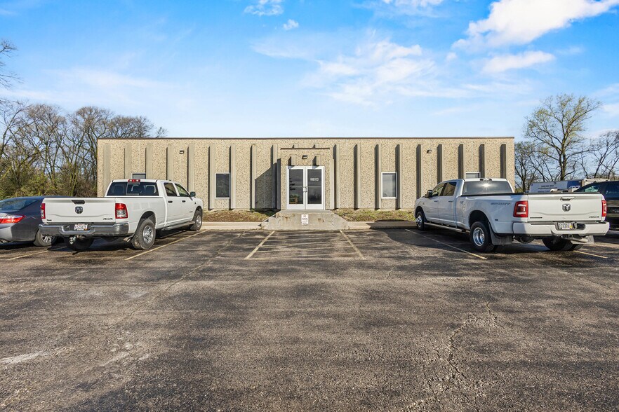 More Photos Of 2104 International Ln, Madison Light Distribution For Sale