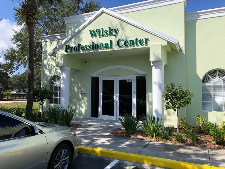 More Photos Of 8404-8414 Wilsky Blvd, Tampa Office For Sale
