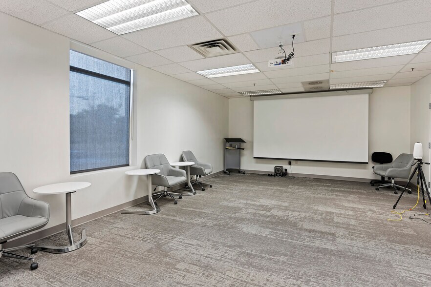 More Photos Of 155 31st St, Ogden Research And Development For Sale