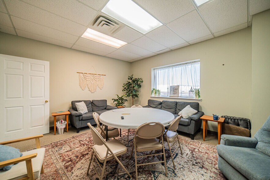 More Photos Of 3530 Park Plaza Rd, Paducah Warehouse For Sale