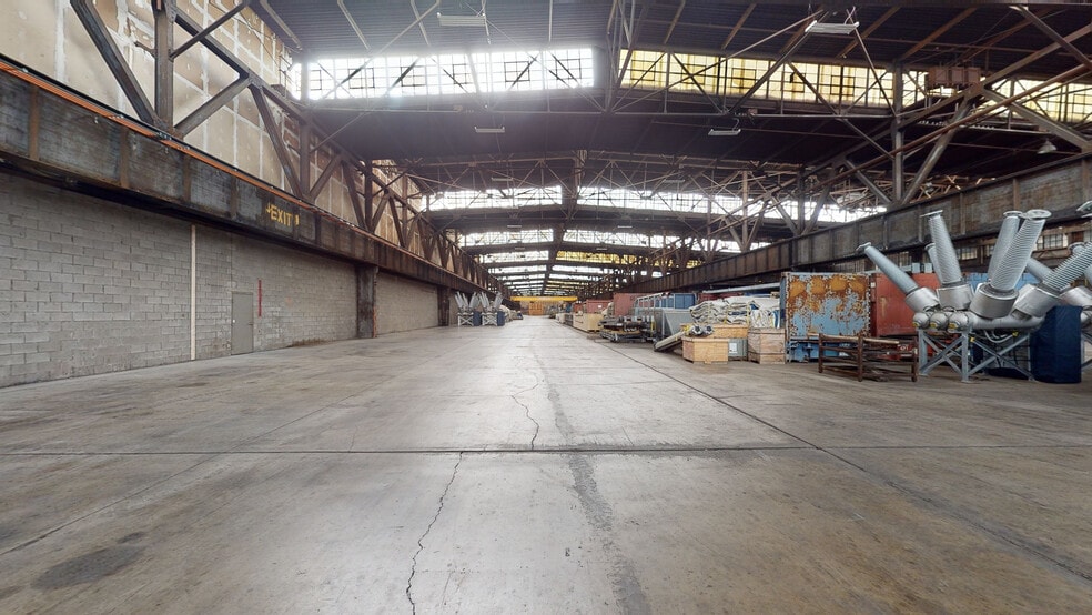 More Photos Of 2301 Duss Ave, Ambridge Unknown For Lease