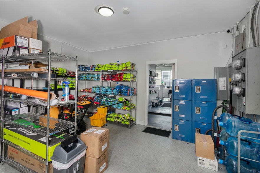 More Photos Of 613-617 Summer St, Lynn Storefront For Sale