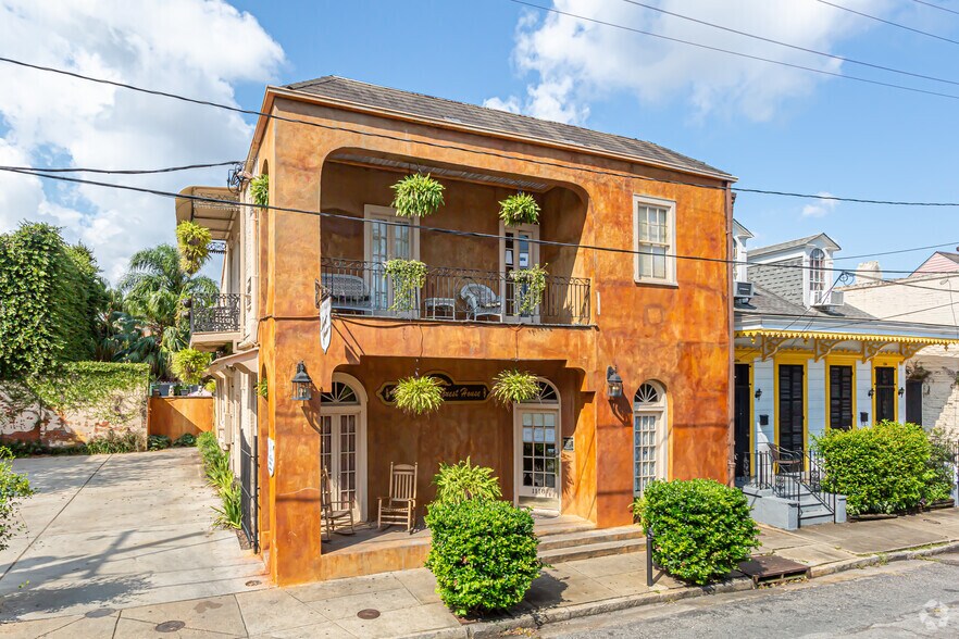 Primary Photo Of 1118 Ursulines St, New Orleans Hotel For Sale