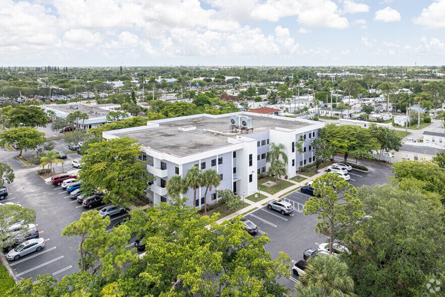 More Photos Of 5700 Lake Worth Rd, Greenacres Medical For Lease