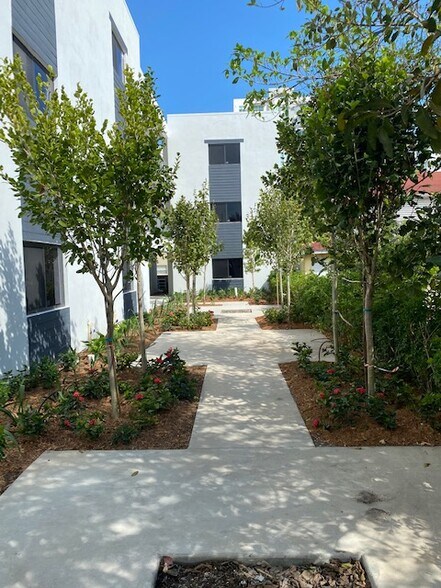 More Photos Of 751 NW 1st St, Miami Apartments For Sale