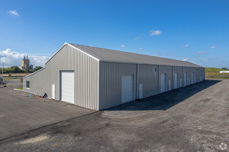 More Photos Of 1512 McKay Bay Ct, Tampa Manufacturing For Sale