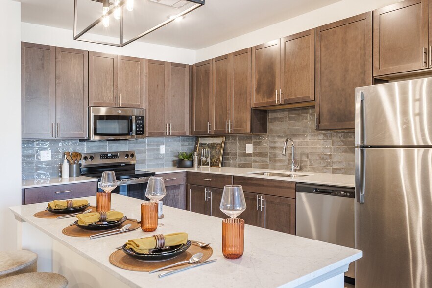 More Photos Of 2755 Red Bloom Dr, Greenwood Apartments For Lease