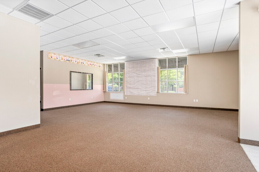 More Photos Of 2384 North Highway 287, Mansfield Office For Lease