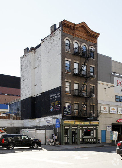 Primary Photo Of 714 11th Ave, New York Apartments For Lease