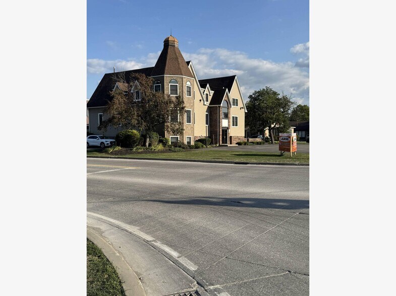 Primary Photo Of 334-338 Harris Hill Rd, Williamsville Office For Lease