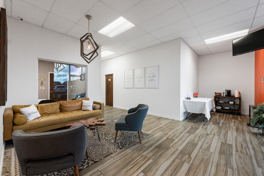 More Photos Of 1259 N Stuart Place Rd, Harlingen Office For Sale