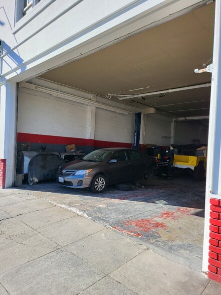 More Photos Of 1131-1137 California Dr, Burlingame Storefront Retail Residential For Sale