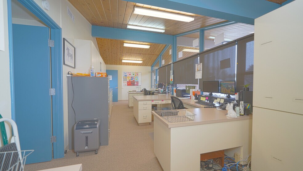 More Photos Of 555 Meeker St, Delta Medical For Lease