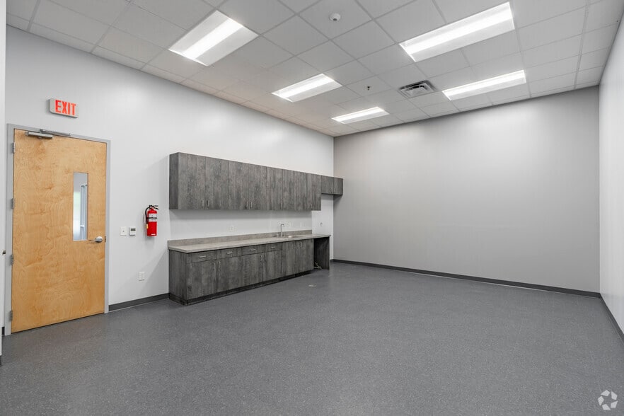 More Photos Of 10137 Horton Rd, Charlotte Distribution For Lease