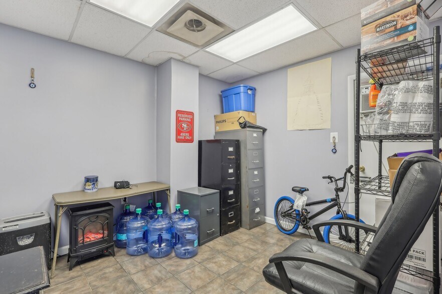 More Photos Of 1741 Princeton Ave, Lawrence Auto Repair For Sale