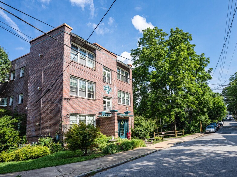 More Photos Of 42 Furman Ave, Asheville Apartments For Sale