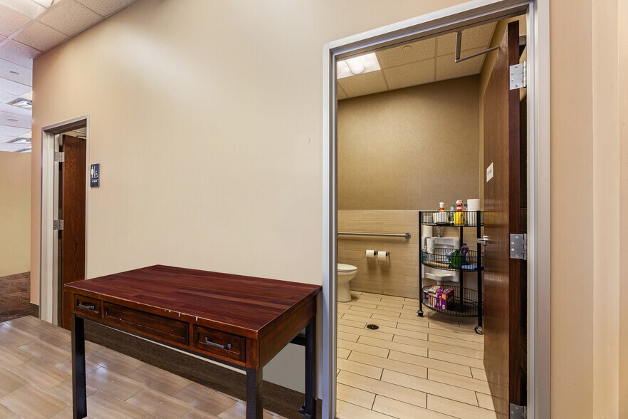 More Photos Of 3205 Talon Dr, Richardson Office For Lease