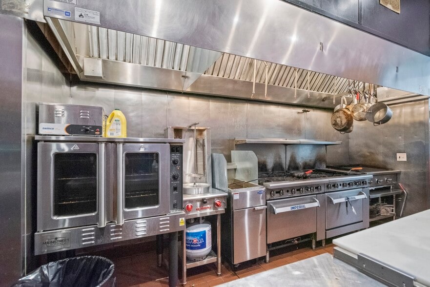 More Photos Of 228 Castro St, Mountain View Bar For Sale
