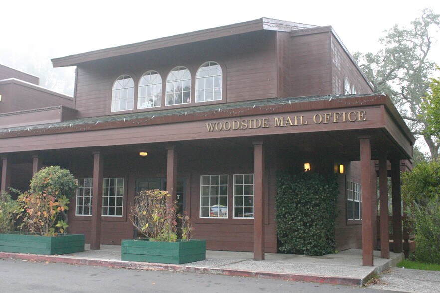 More Photos Of 2991-2995 Woodside Rd, Woodside Storefront Retail Office For Lease