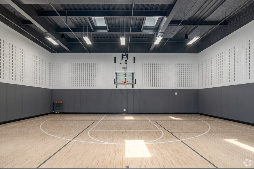 More Photos Of 570 N 5th St, Philadelphia Apartments For Lease