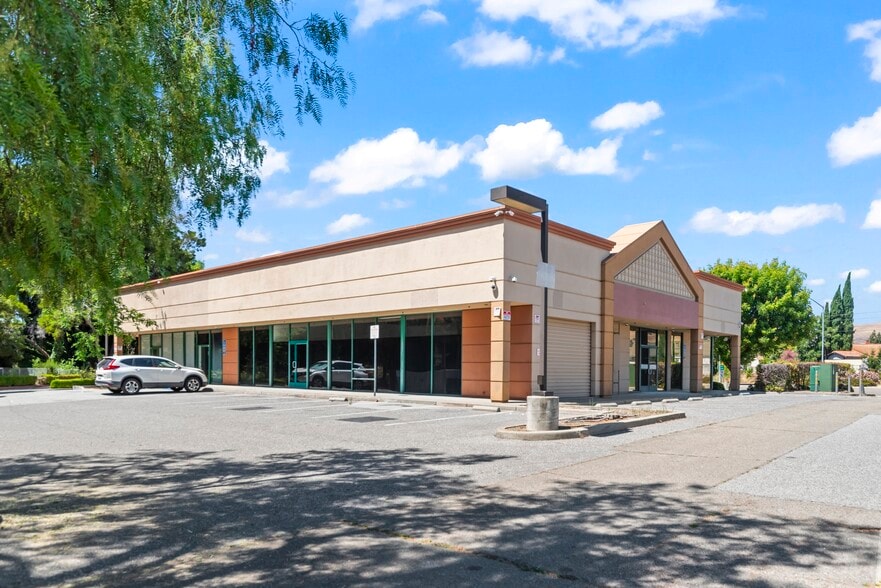 More Photos Of 1699 N Capitol Ave, San Jose Freestanding For Lease