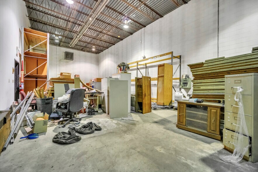 More Photos Of 4878 Van Epps Rd, Brooklyn Heights Manufacturing For Sale