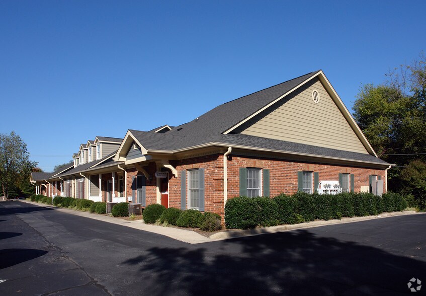 More Photos Of 701 W Main St, Jamestown Office For Lease