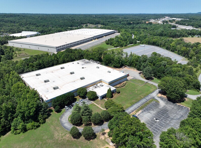 More Photos Of 1 Commerce Dr, Gaffney Manufacturing For Lease