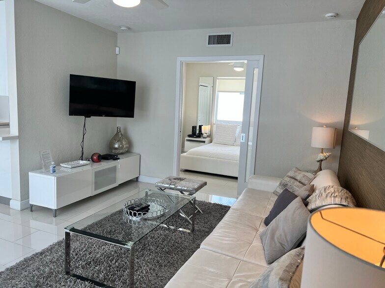 More Photos Of 1705 N Riverside Dr, Pompano Beach Apartments For Sale