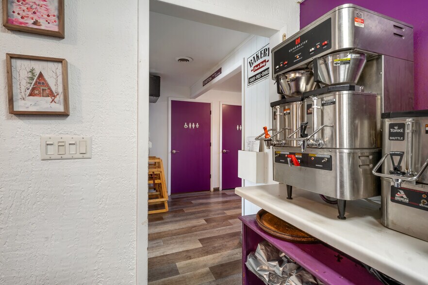 More Photos Of 7918 State Highway 42, Egg Harbor Restaurant For Sale