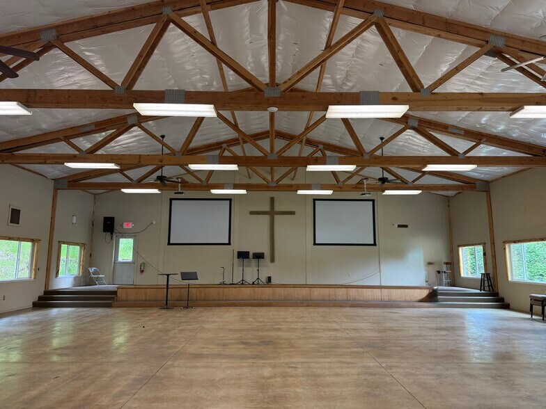 More Photos Of 1111 Kellogg Camp Ln, Oakland Religious Facility For Sale