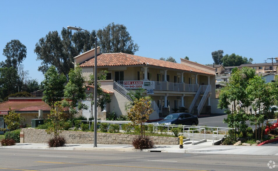 More Photos Of 640 E Vista Way, Vista Office For Lease