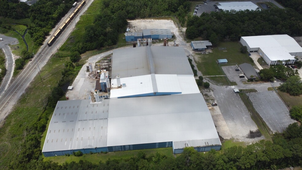 More Photos Of 2100 Line St, Brunswick Industrial For Sale