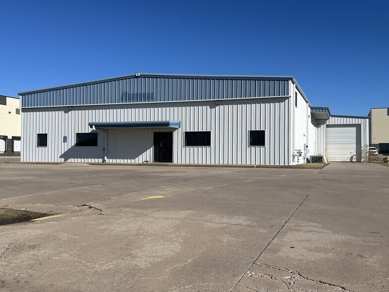 Primary Photo Of 3040 N Ohio St, Wichita Industrial For Sale