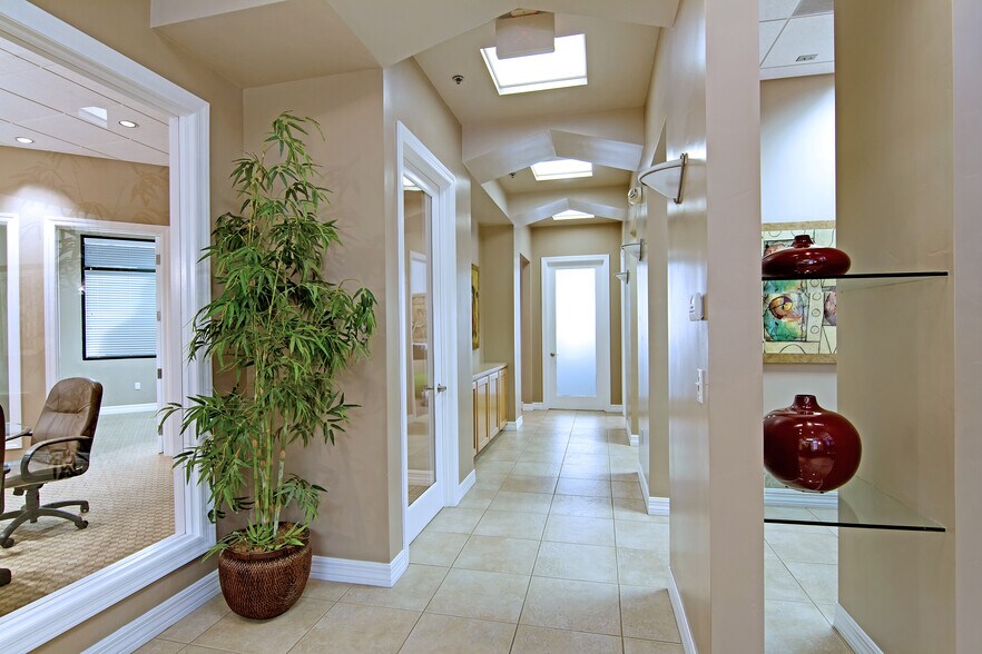 More Photos Of 2169 E Warner Rd, Tempe Office For Sale