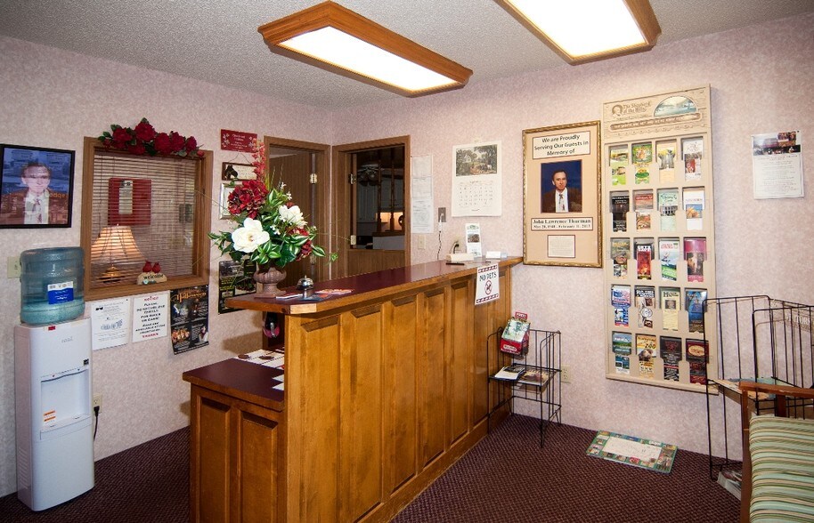 More Photos Of 3043 E Van Buren, Eureka Springs Hotel For Sale