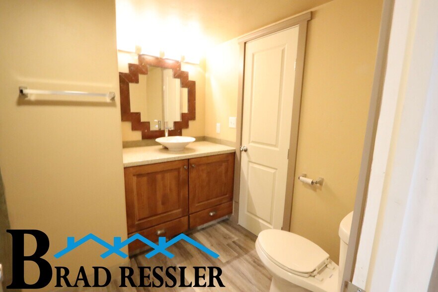 More Photos Of 803 W Birch St, Glenrock Storefront Retail Residential For Sale
