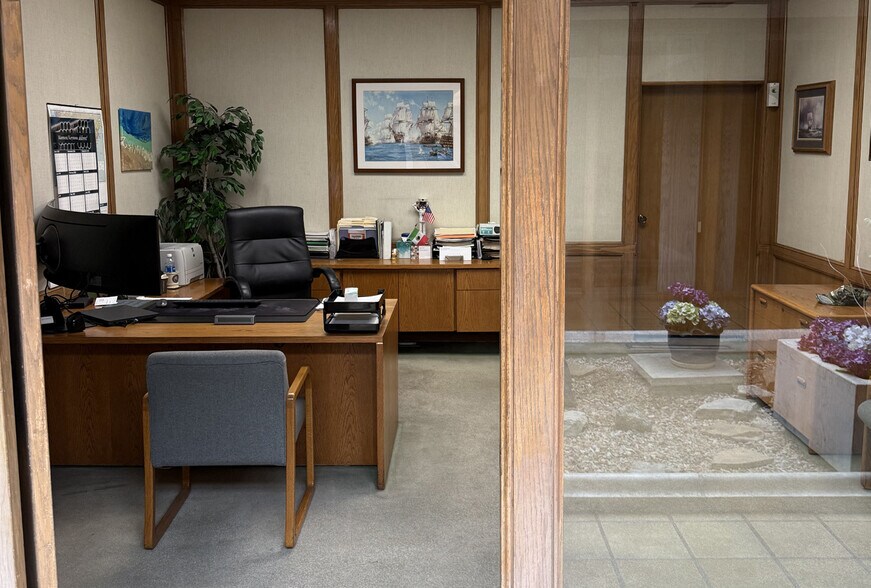 More Photos Of 1301-1345 E Lexington Ave, Pomona Warehouse For Sale