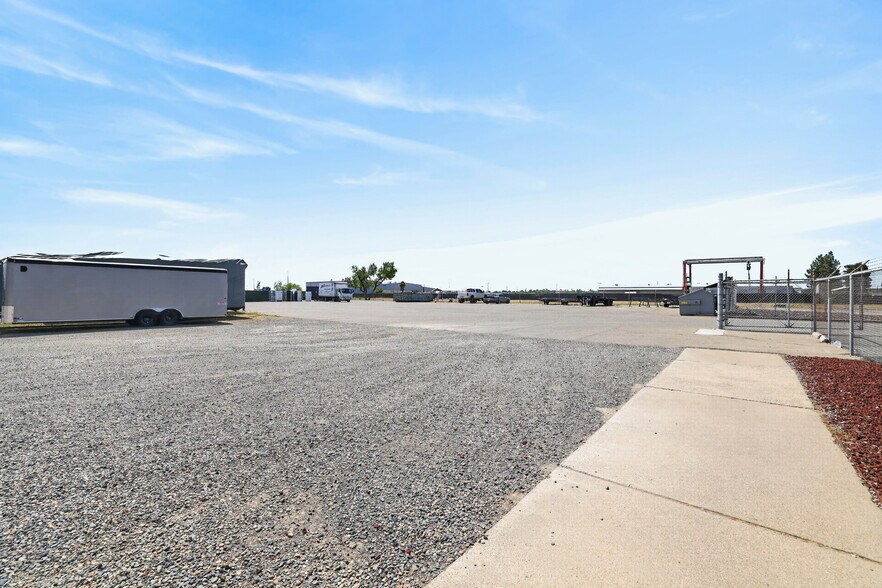 More Photos Of 1370 Furneaux Rd, Olivehurst Manufacturing For Sale