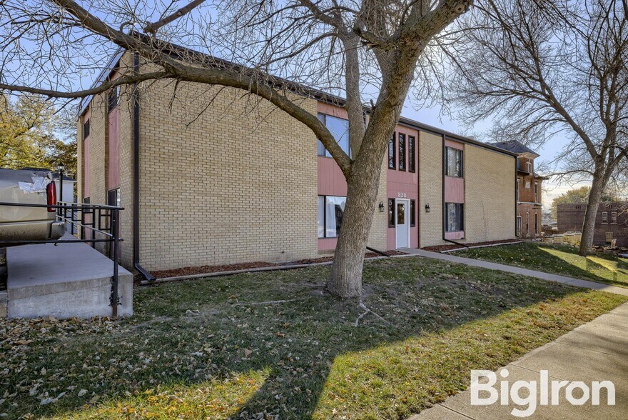 More Photos Of 525 I St, Fairbury Apartments For Sale