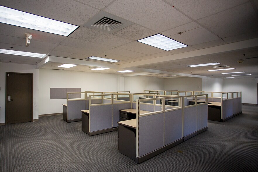 More Photos Of 526 Main St, Acton Office For Lease