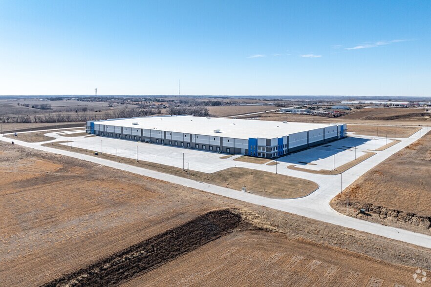 More Photos Of 15052 S 210th, Gretna Warehouse For Lease