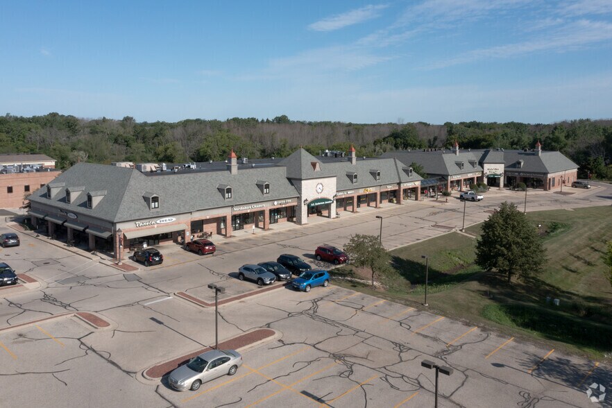 Primary Photo Of 1300-1412 W Mequon Rd, Mequon Unknown For Lease