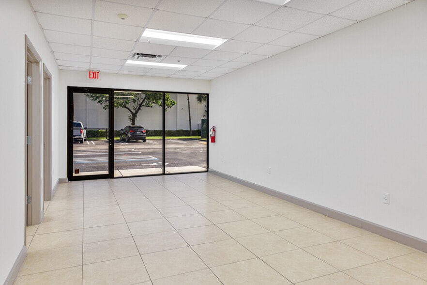 More Photos Of 1801-1839 NW 79th Ave, Doral Unknown For Lease