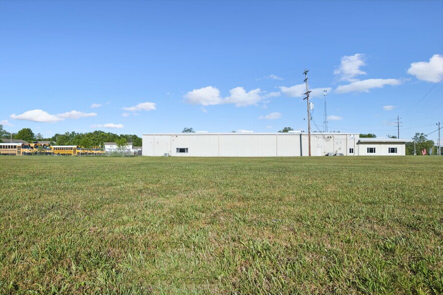 More Photos Of 675 W Plane St, Bethel Freestanding For Sale