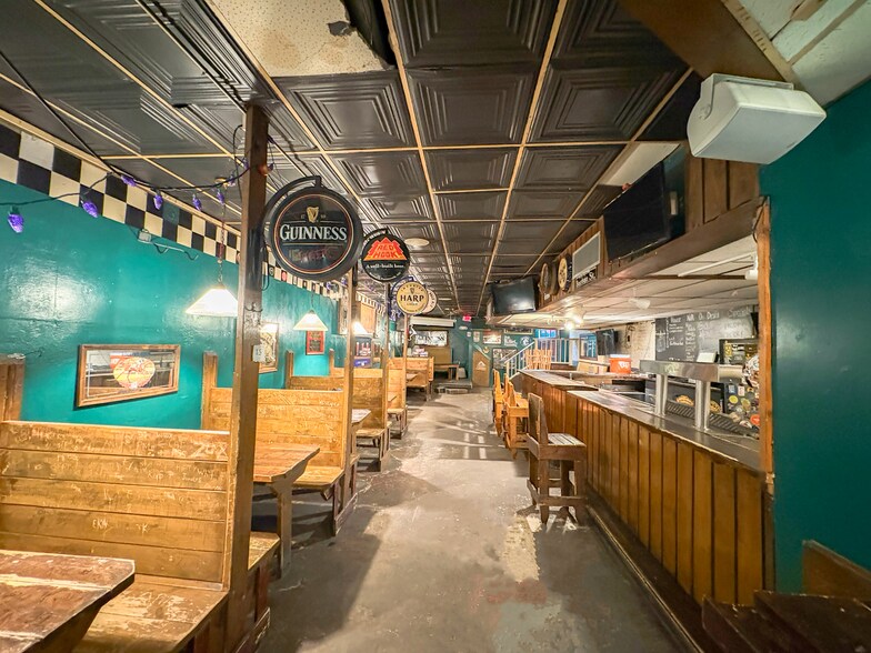 More Photos Of 203 E Franklin St, Chapel Hill Storefront For Sale