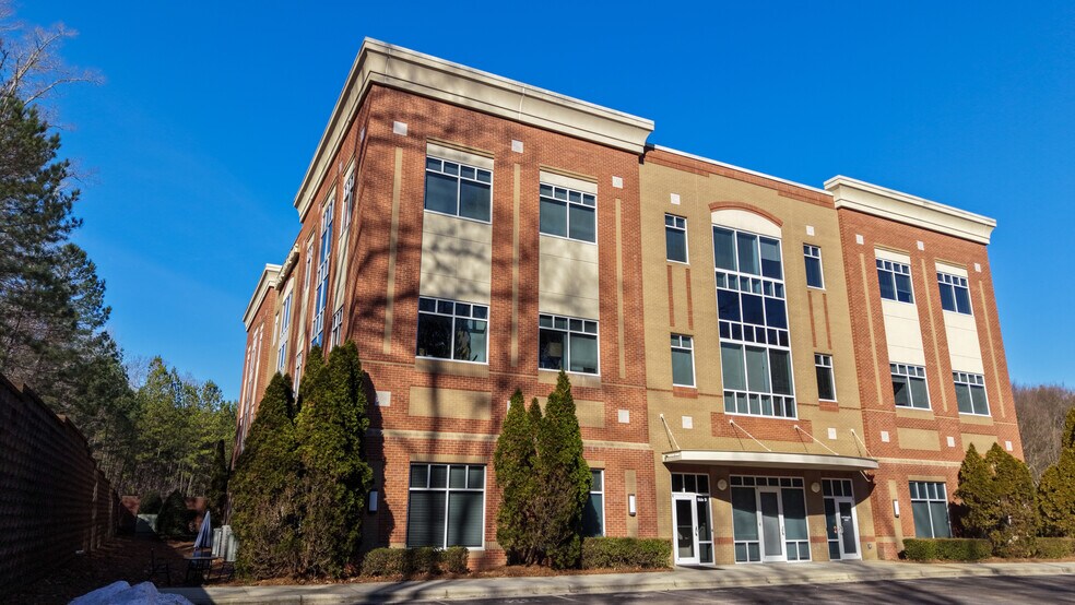 More Photos Of 160 MacGregor Pines Dr, Cary Medical For Sale