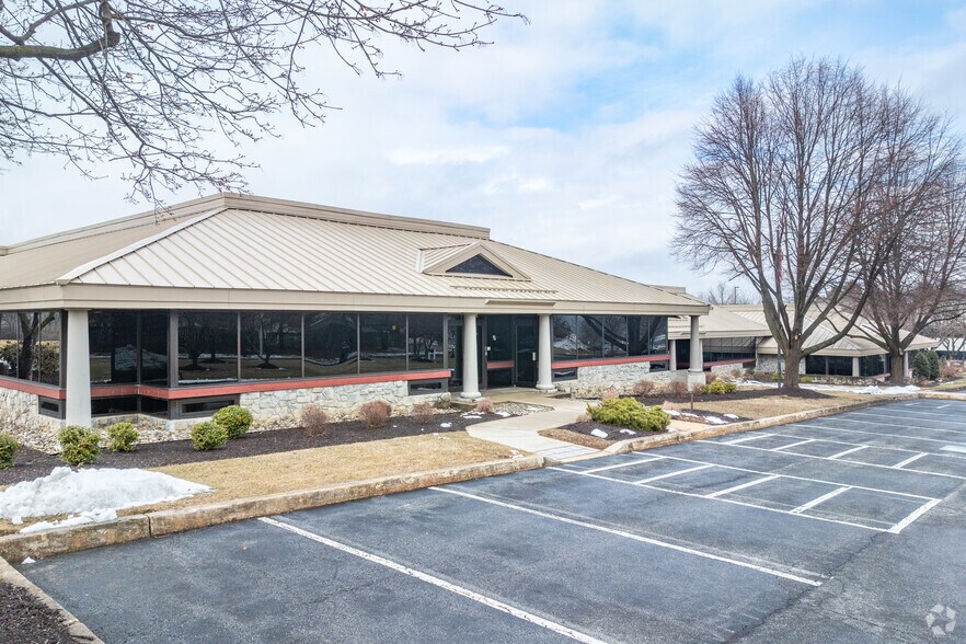 Primary Photo Of 875 Berkshire Blvd, Wyomissing Office For Lease
